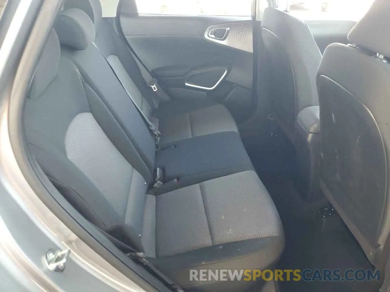 10 Photograph of a damaged car KNDJ23AU7S7944390 KIA SOUL 2025