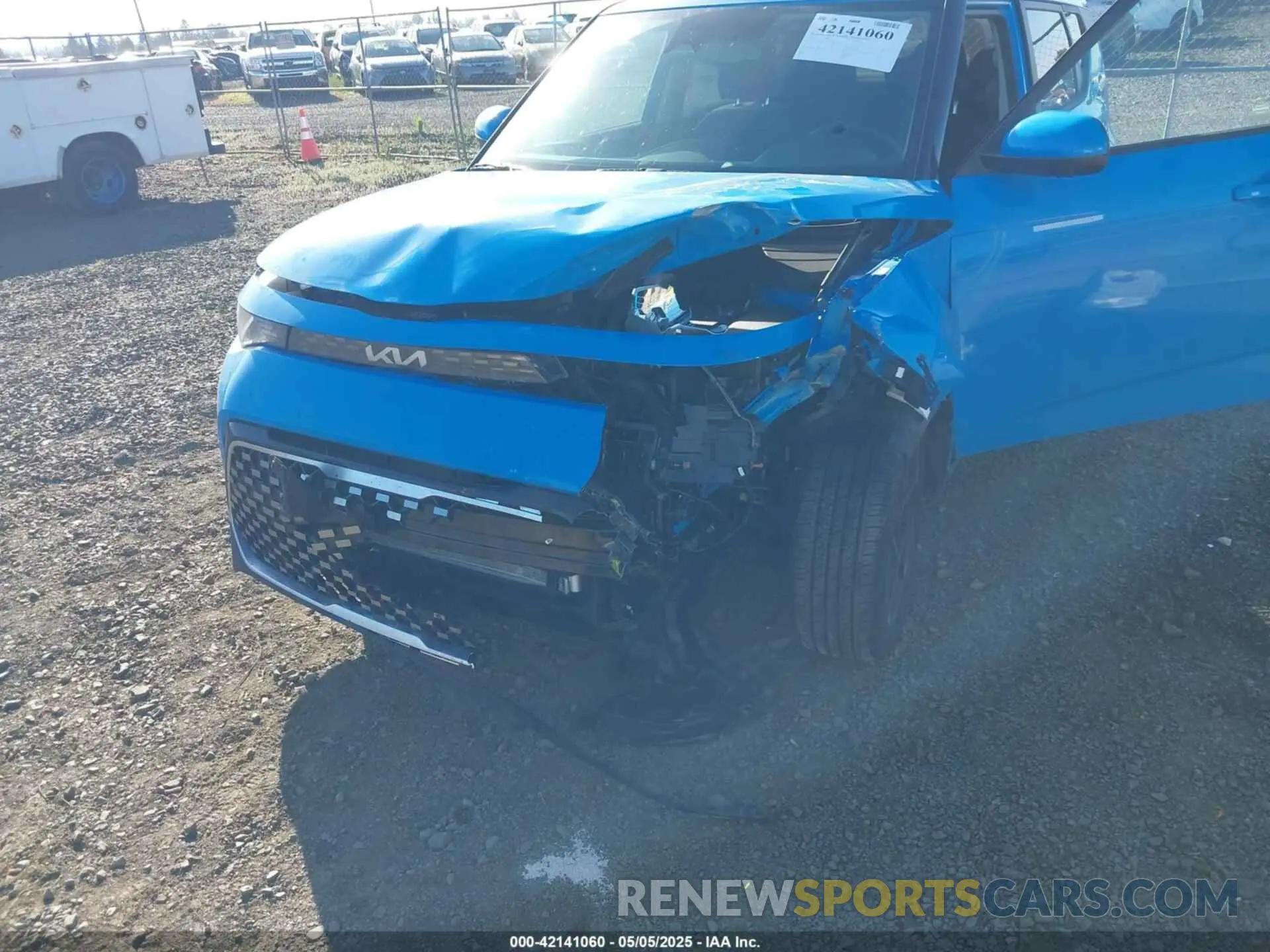 6 Photograph of a damaged car KNDJ33AU3S7259428 KIA SOUL 2025