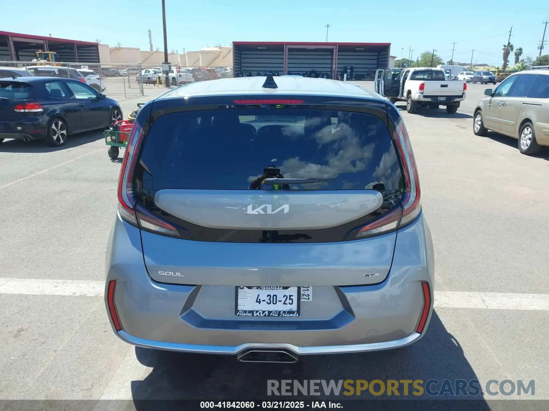 16 Photograph of a damaged car KNDJ53AU7S7925023 KIA SOUL 2025