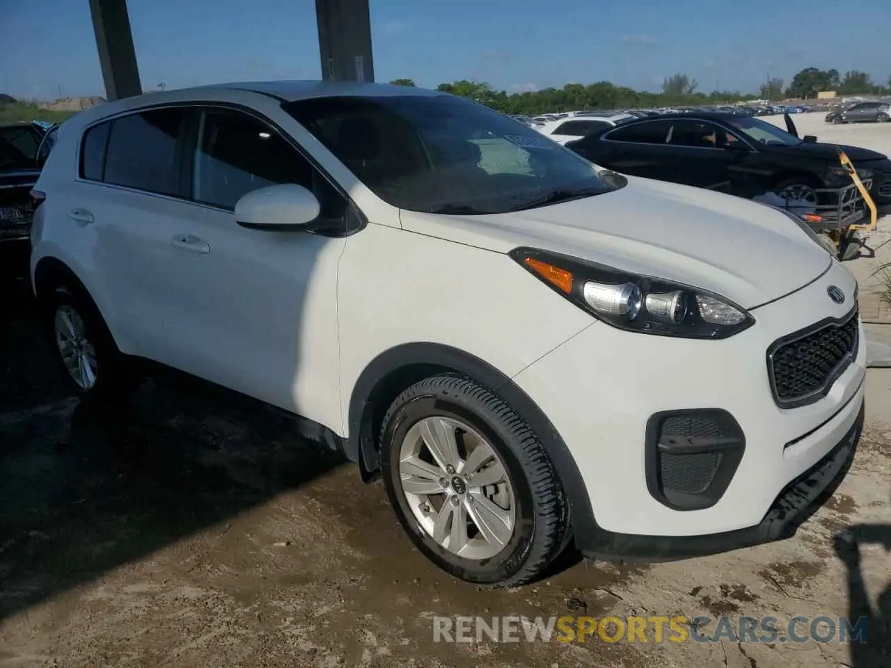 4 Photograph of a damaged car KNDPM3AC0K7526555 KIA SPORTAGE 2019