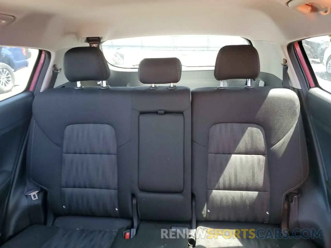 10 Photograph of a damaged car KNDPM3AC0K7540424 KIA SPORTAGE 2019