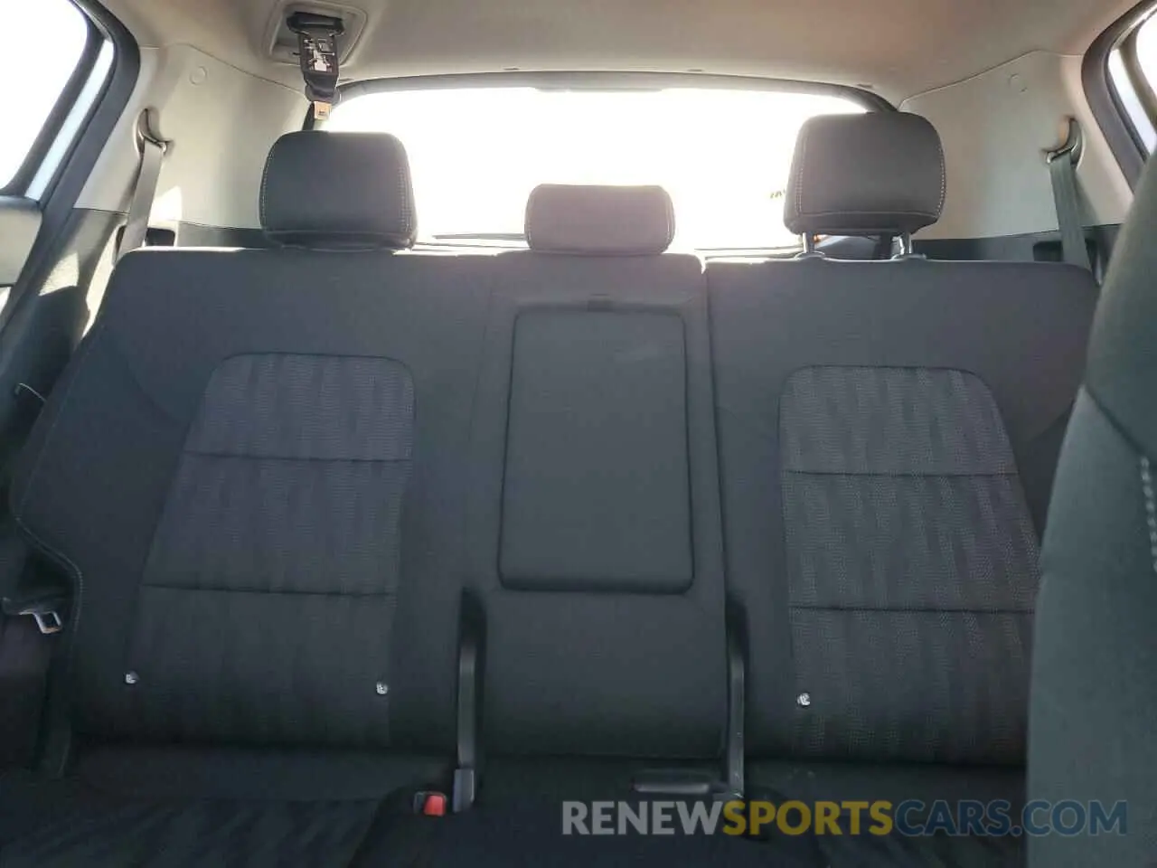 10 Photograph of a damaged car KNDPM3AC0K7593379 KIA SPORTAGE 2019
