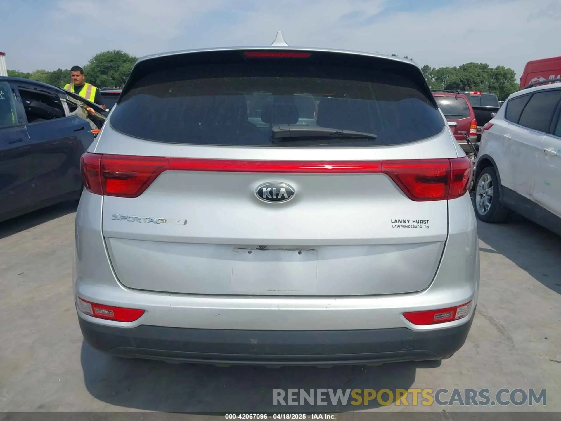 17 Photograph of a damaged car KNDPM3AC1K7508498 KIA SPORTAGE 2019