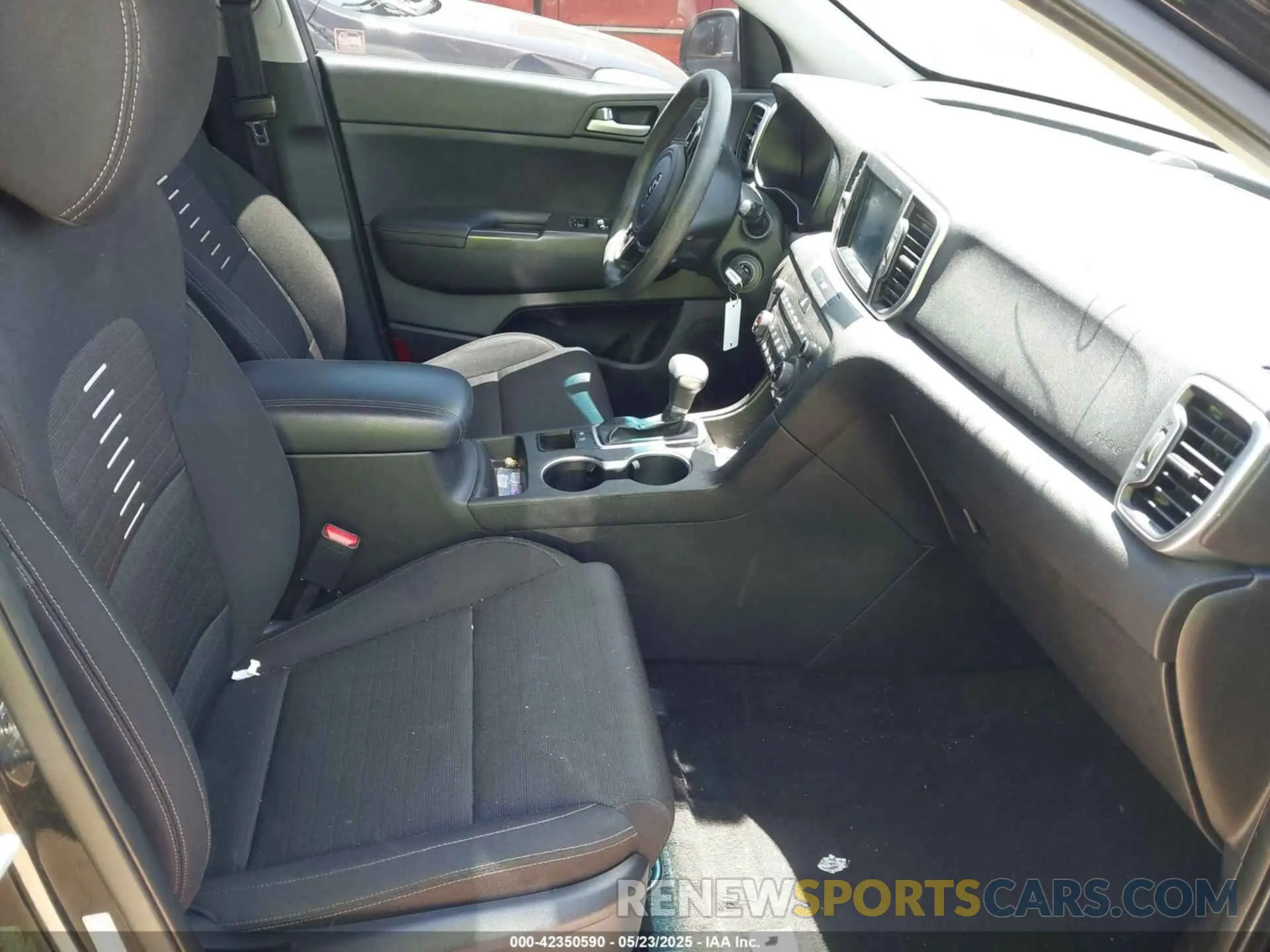 5 Photograph of a damaged car KNDPM3AC1K7526211 KIA SPORTAGE 2019