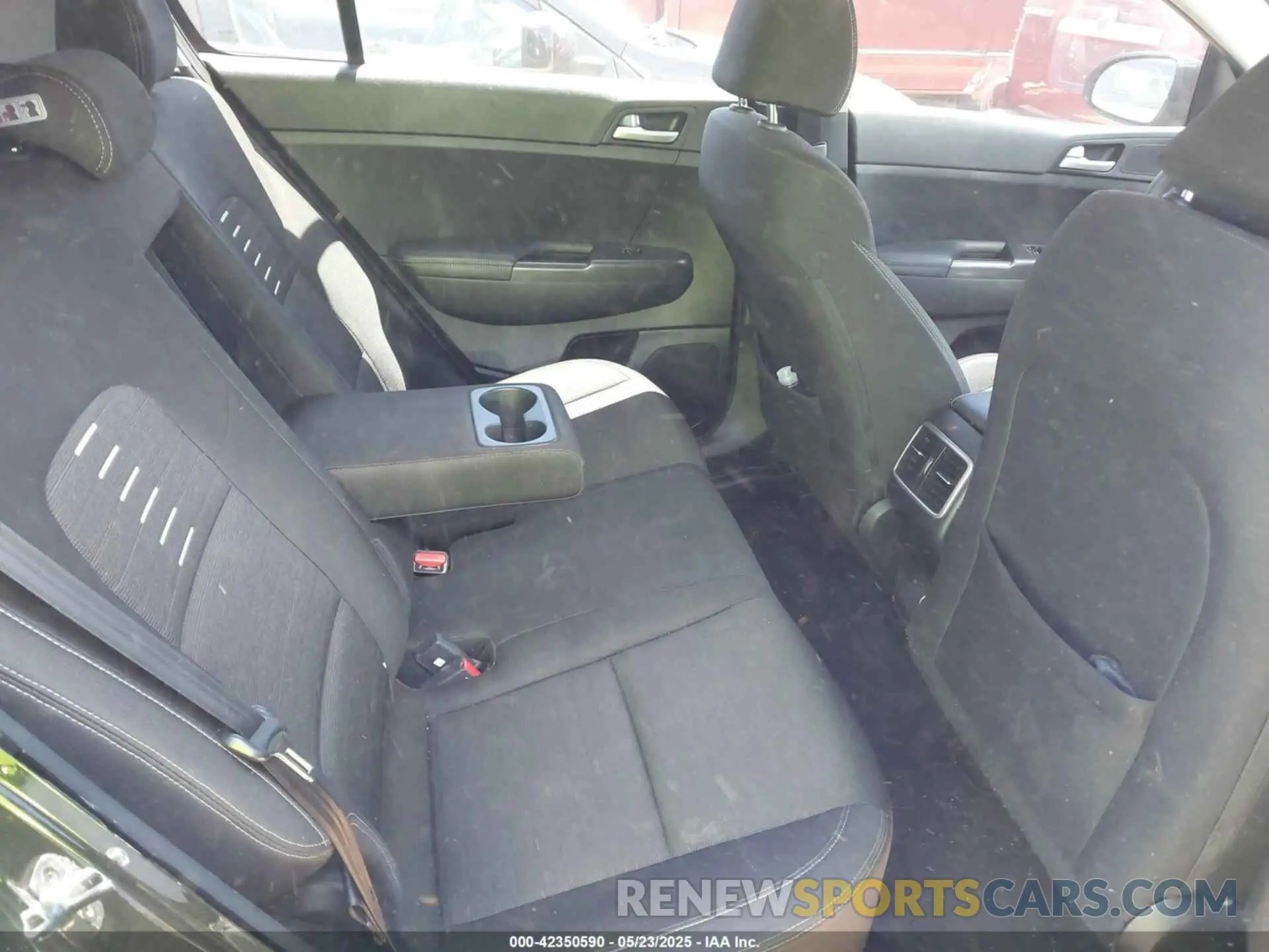 8 Photograph of a damaged car KNDPM3AC1K7526211 KIA SPORTAGE 2019