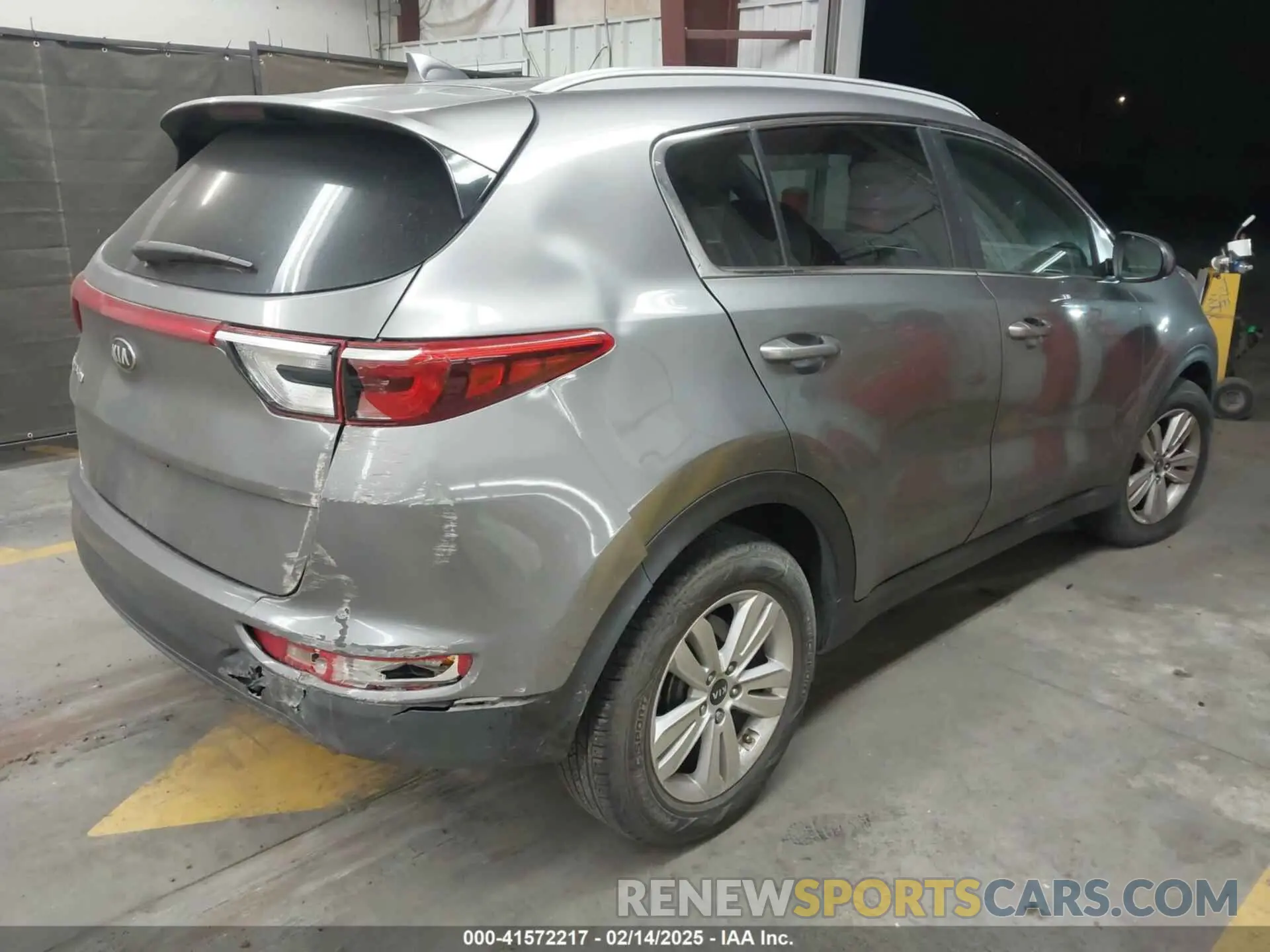 4 Photograph of a damaged car KNDPM3AC1K7559595 KIA SPORTAGE 2019