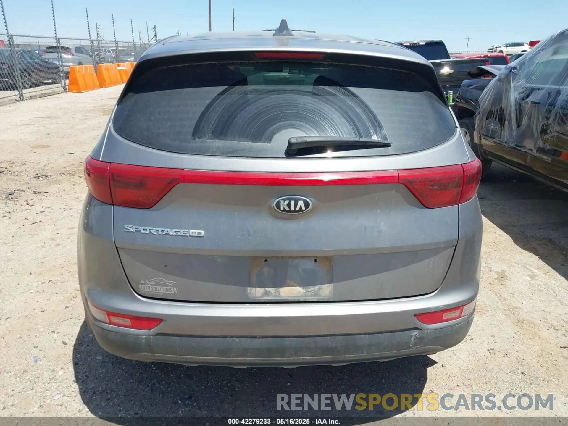 16 Photograph of a damaged car KNDPM3AC1K7560990 KIA SPORTAGE 2019