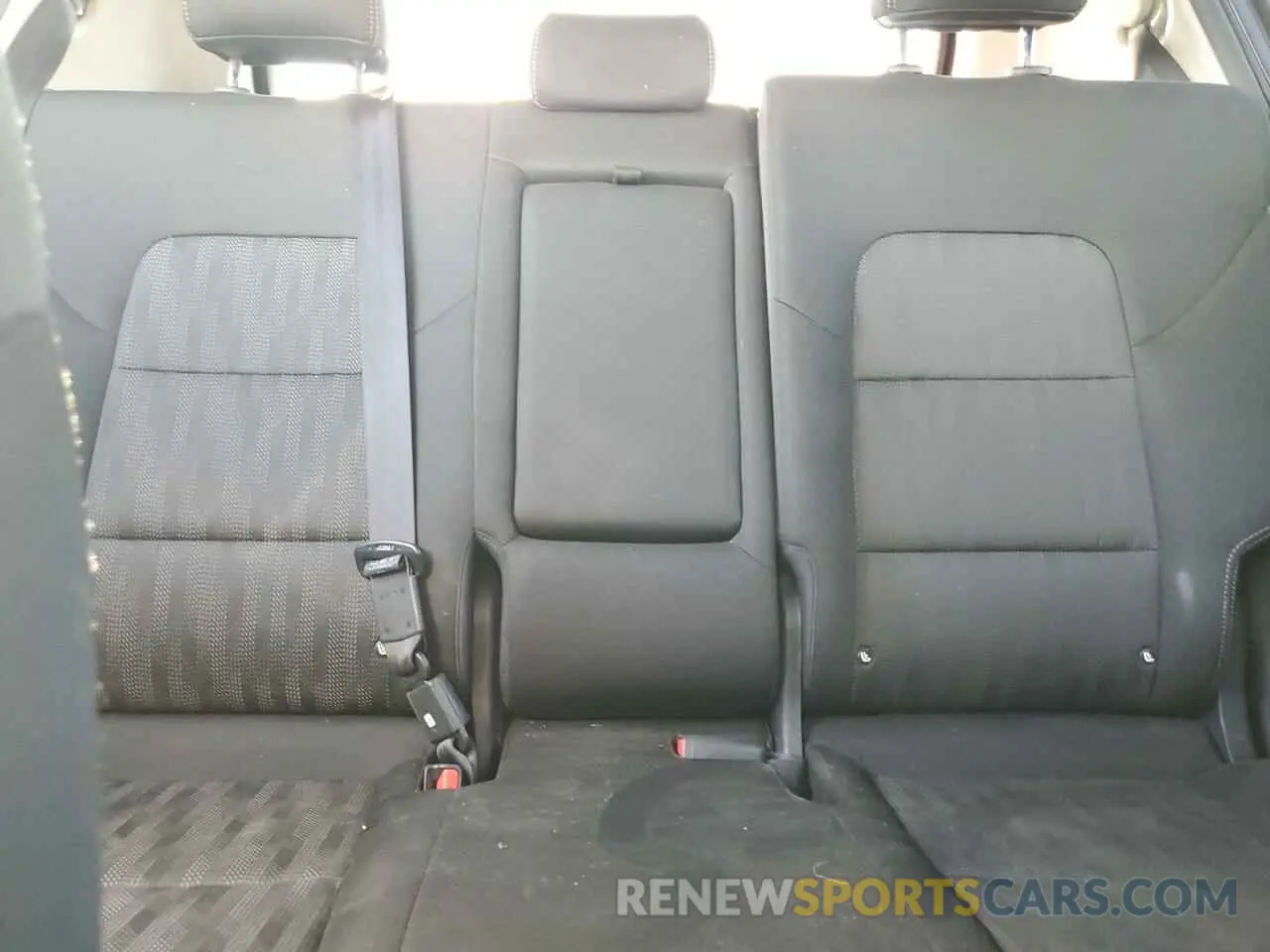 10 Photograph of a damaged car KNDPM3AC1K7619276 KIA SPORTAGE 2019