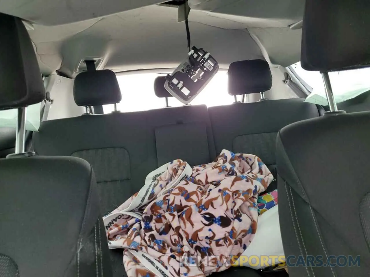 10 Photograph of a damaged car KNDPM3AC1K7623957 KIA SPORTAGE 2019