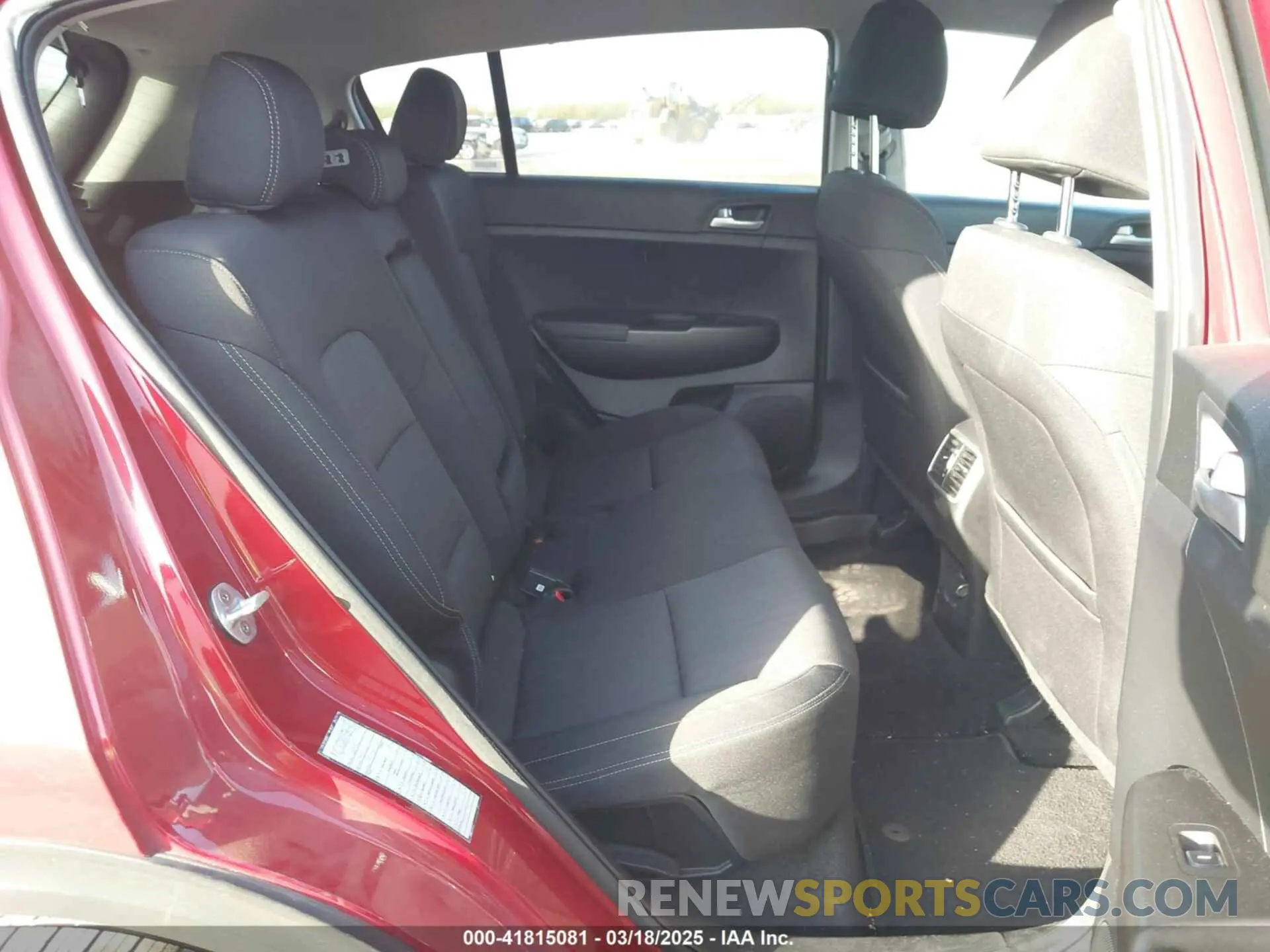 8 Photograph of a damaged car KNDPM3AC2K7562151 KIA SPORTAGE 2019