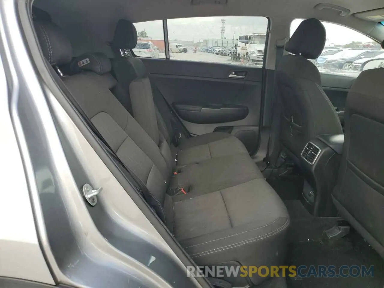 10 Photograph of a damaged car KNDPM3AC2K7598809 KIA SPORTAGE 2019
