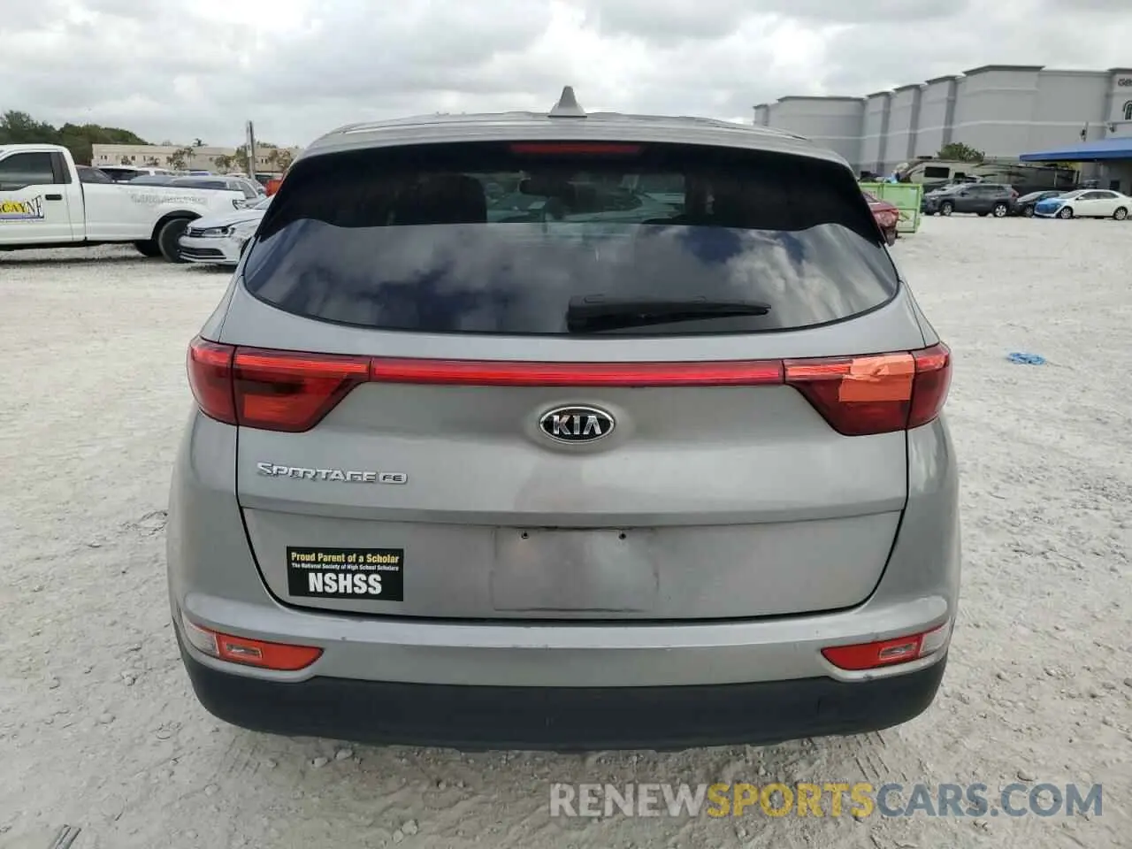 6 Photograph of a damaged car KNDPM3AC2K7598809 KIA SPORTAGE 2019