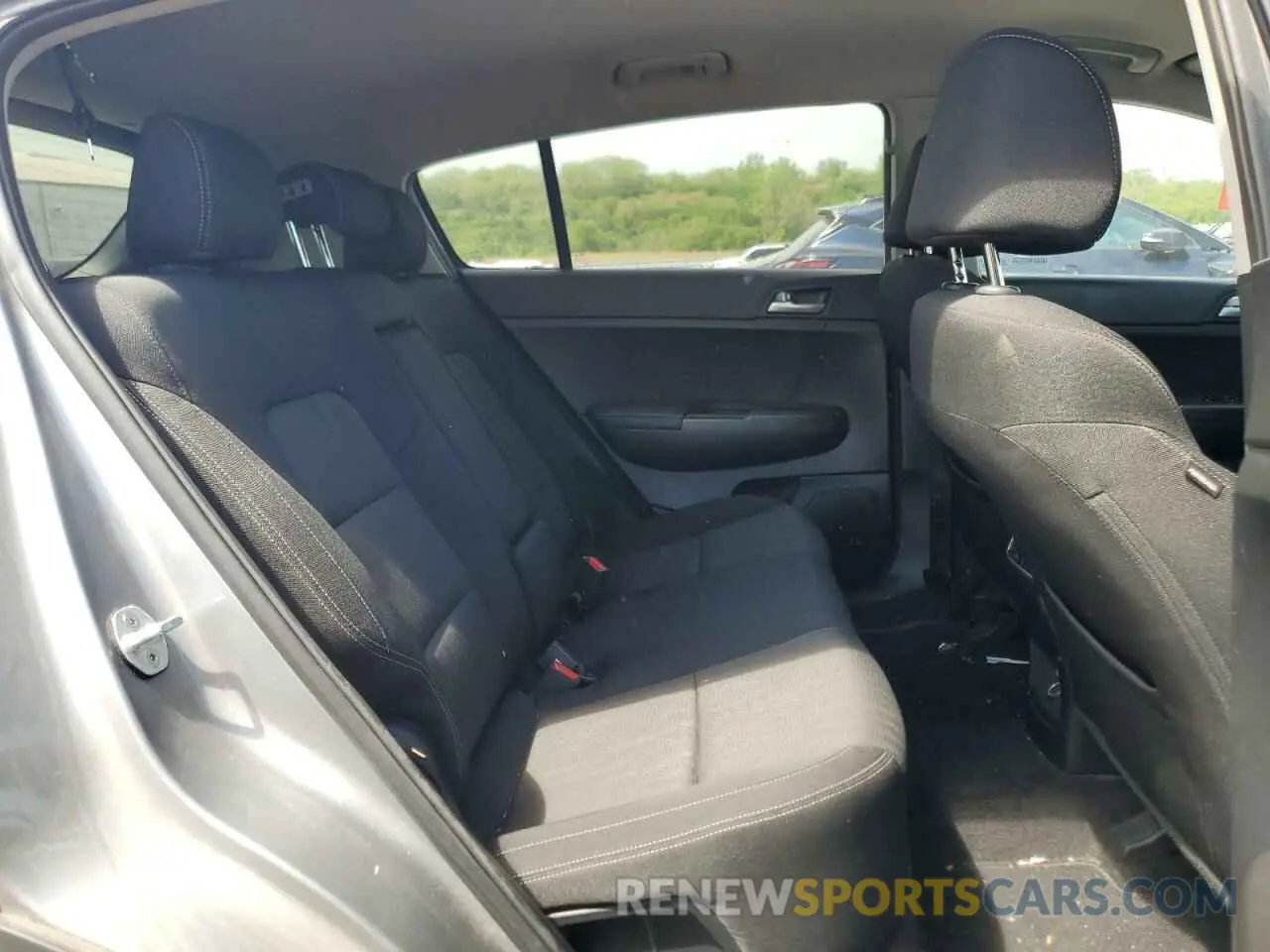 11 Photograph of a damaged car KNDPM3AC2K7626348 KIA SPORTAGE 2019