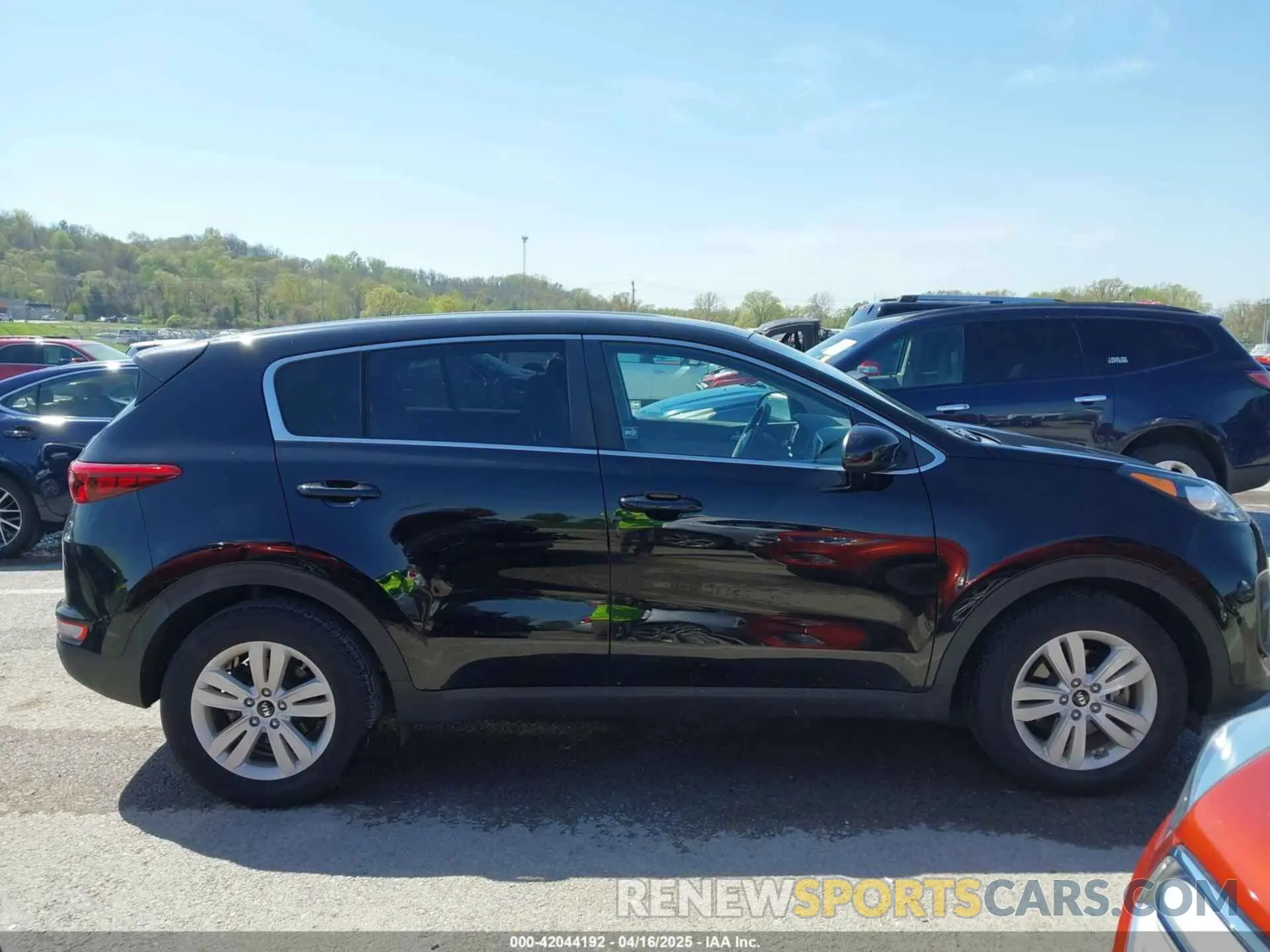 13 Photograph of a damaged car KNDPM3AC2K7628035 KIA SPORTAGE 2019