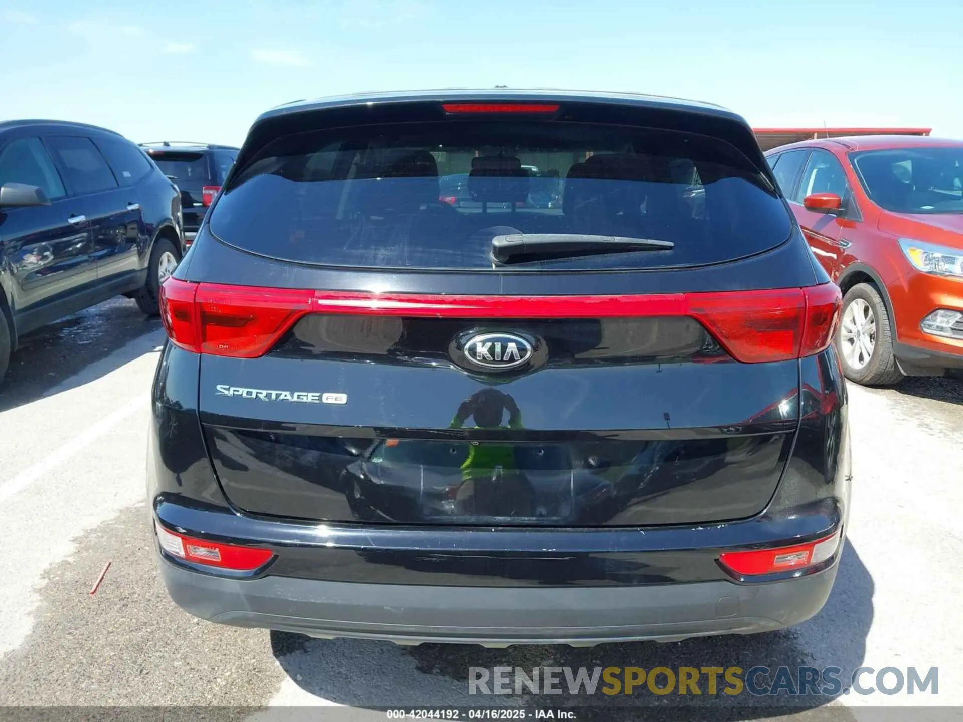 16 Photograph of a damaged car KNDPM3AC2K7628035 KIA SPORTAGE 2019