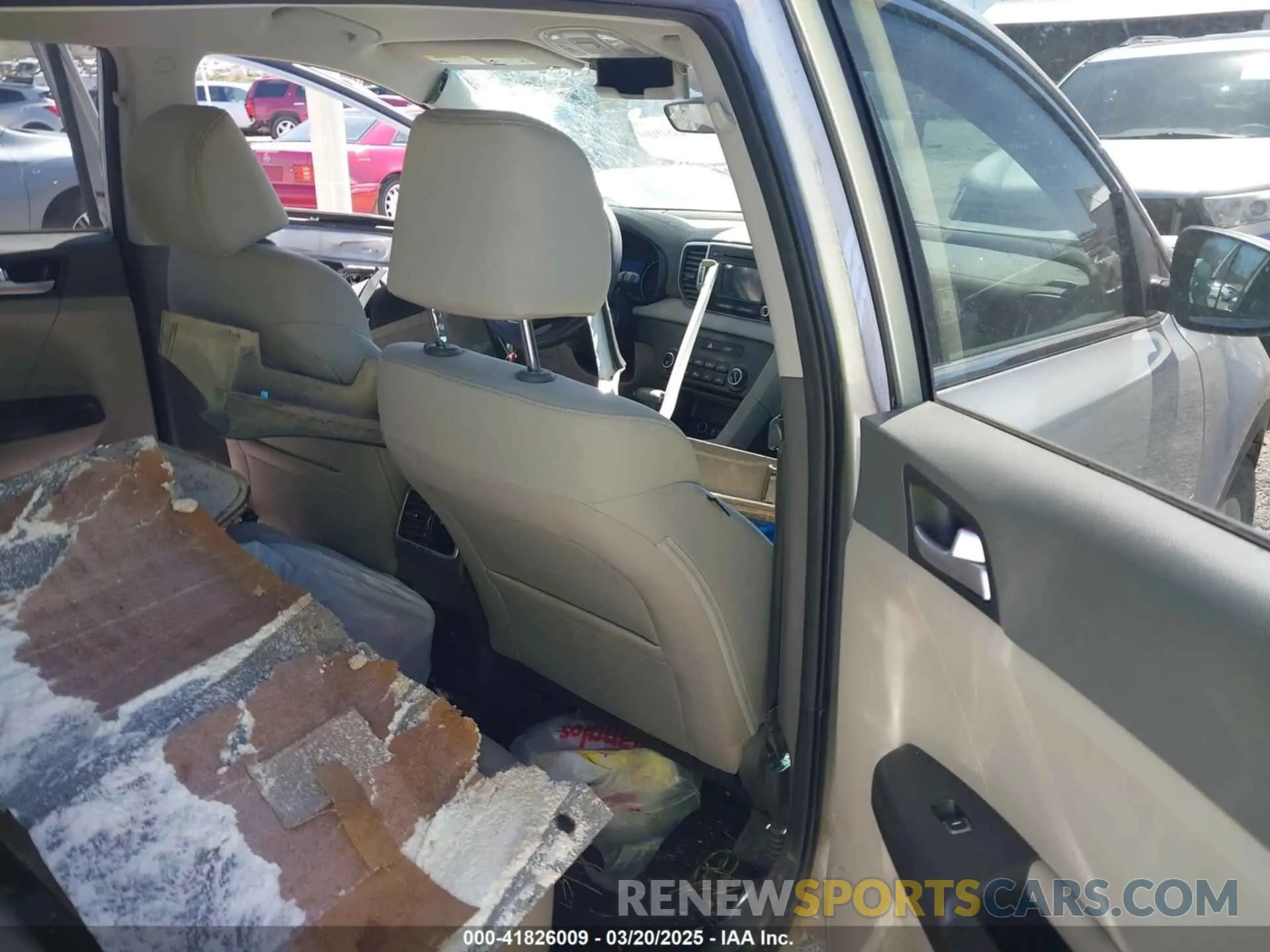 8 Photograph of a damaged car KNDPM3AC4K7591148 KIA SPORTAGE 2019