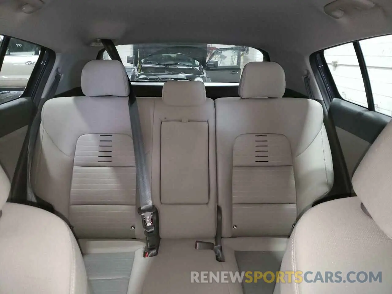 10 Photograph of a damaged car KNDPM3AC4K7592302 KIA SPORTAGE 2019