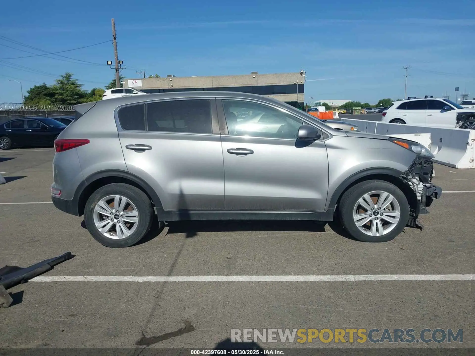 14 Photograph of a damaged car KNDPM3AC4K7593224 KIA SPORTAGE 2019