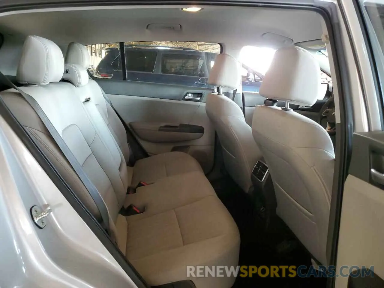 10 Photograph of a damaged car KNDPM3AC5K7527748 KIA SPORTAGE 2019