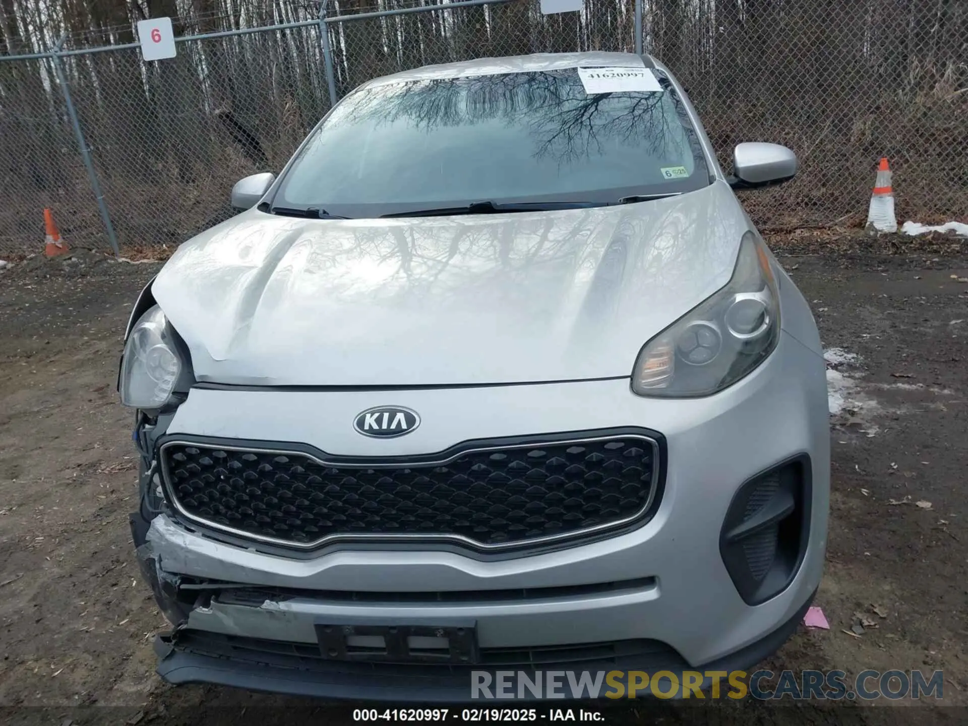 11 Photograph of a damaged car KNDPM3AC5K7567666 KIA SPORTAGE 2019