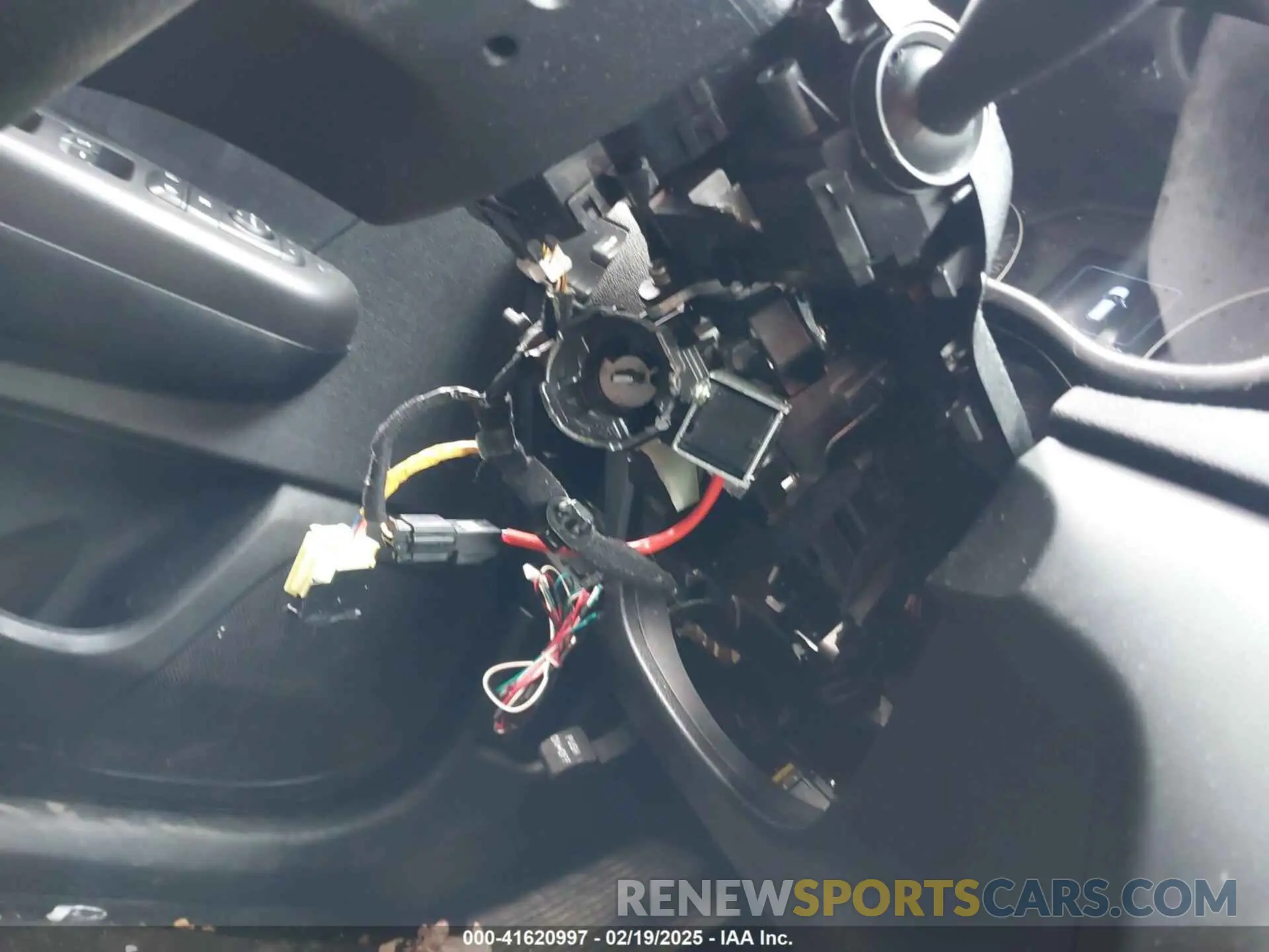 17 Photograph of a damaged car KNDPM3AC5K7567666 KIA SPORTAGE 2019