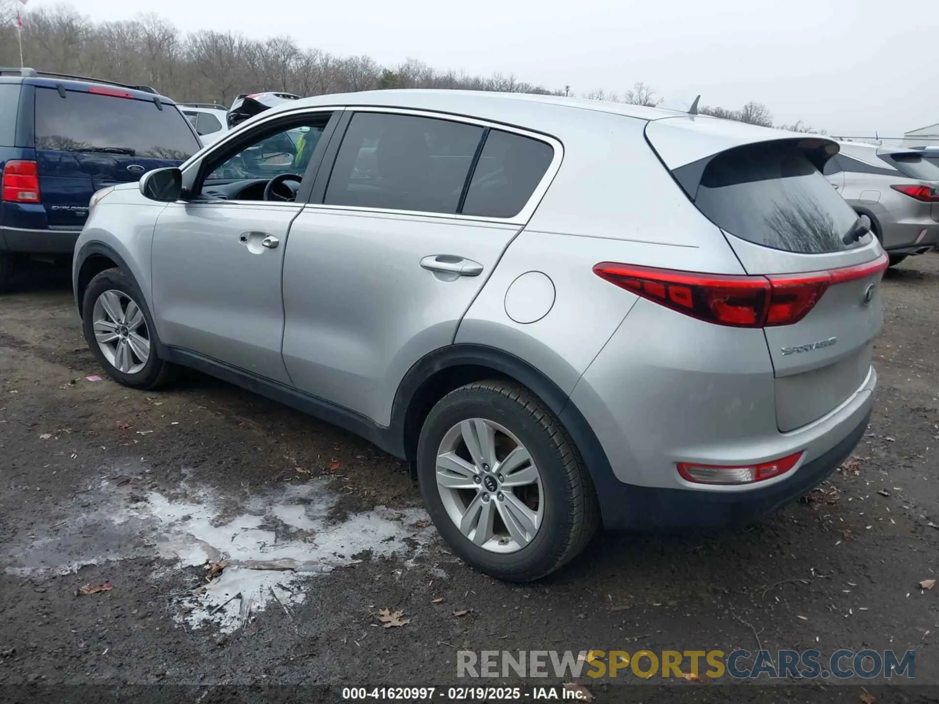 3 Photograph of a damaged car KNDPM3AC5K7567666 KIA SPORTAGE 2019