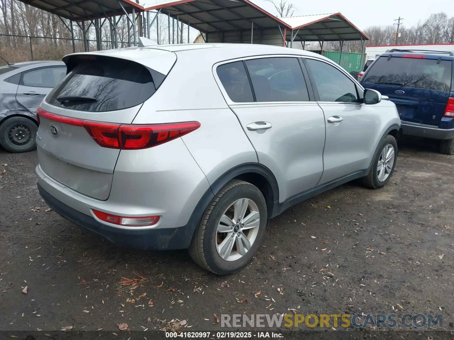 4 Photograph of a damaged car KNDPM3AC5K7567666 KIA SPORTAGE 2019