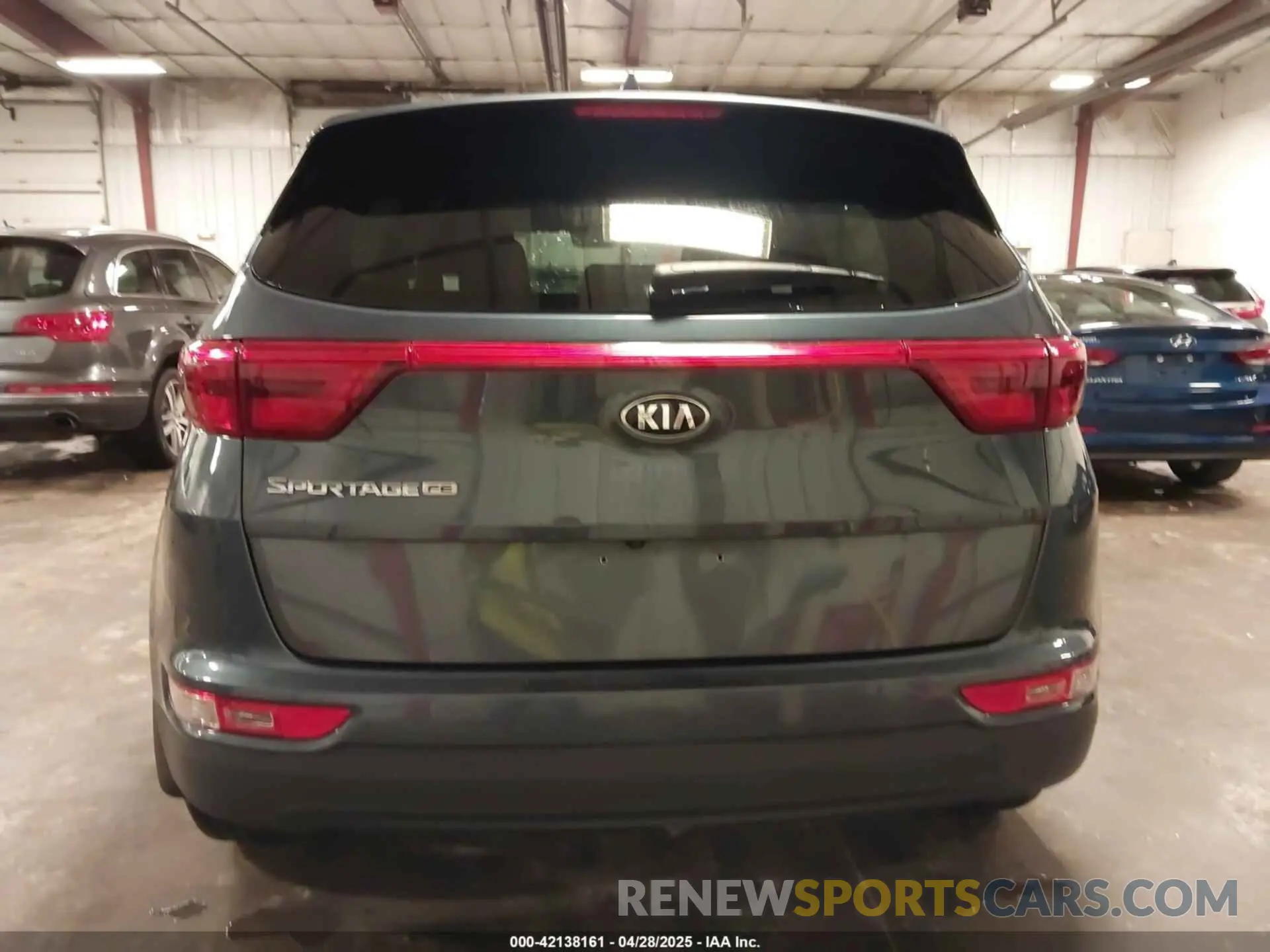 17 Photograph of a damaged car KNDPM3AC5K7597072 KIA SPORTAGE 2019