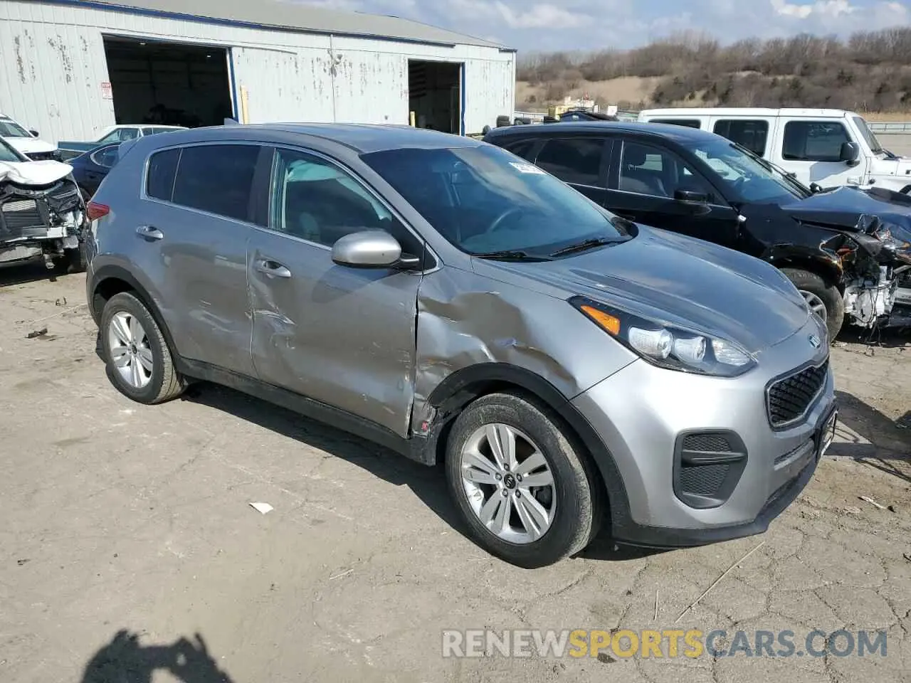 4 Photograph of a damaged car KNDPM3AC5K7623850 KIA SPORTAGE 2019