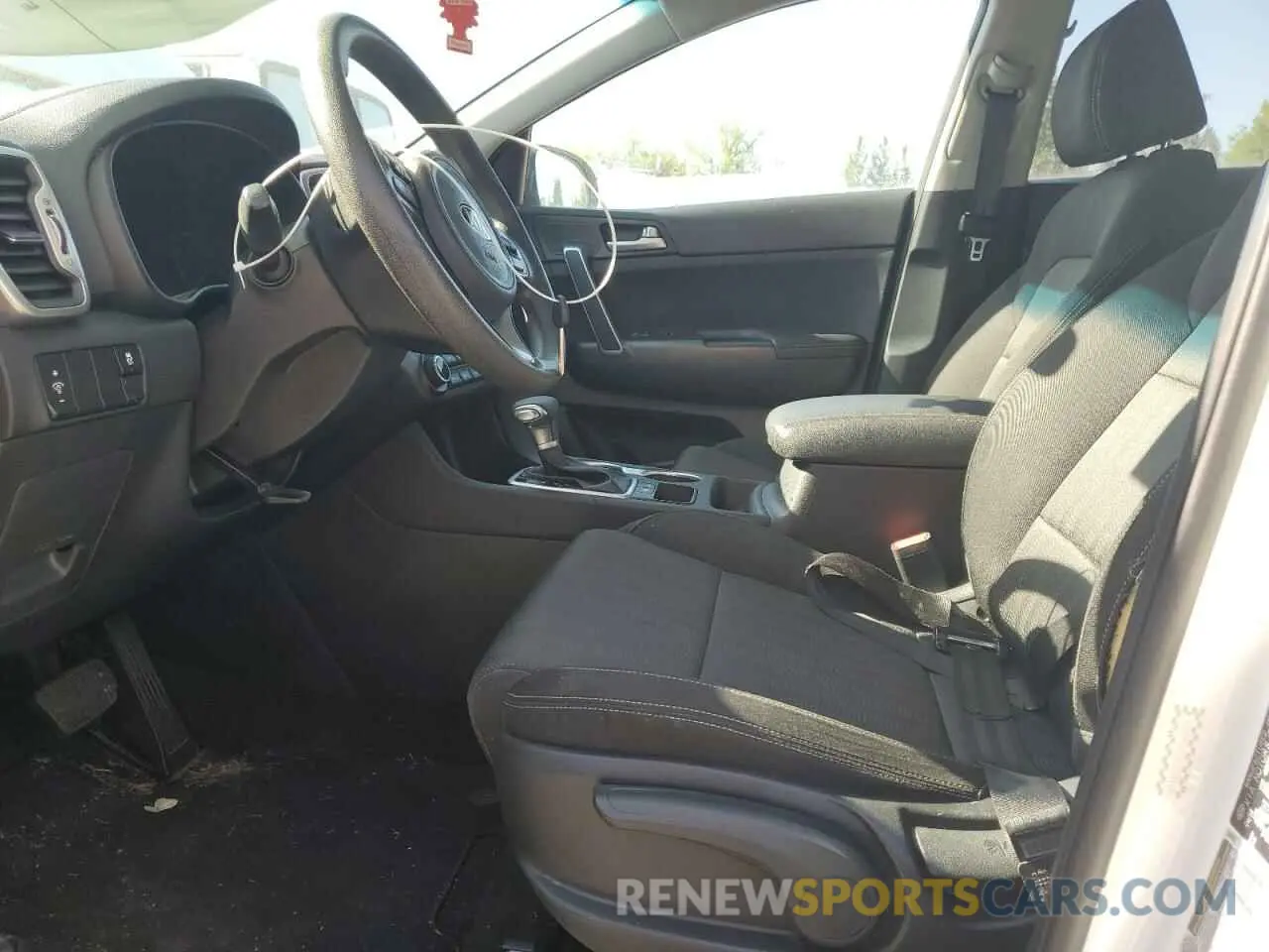 7 Photograph of a damaged car KNDPM3AC6K7504169 KIA SPORTAGE 2019