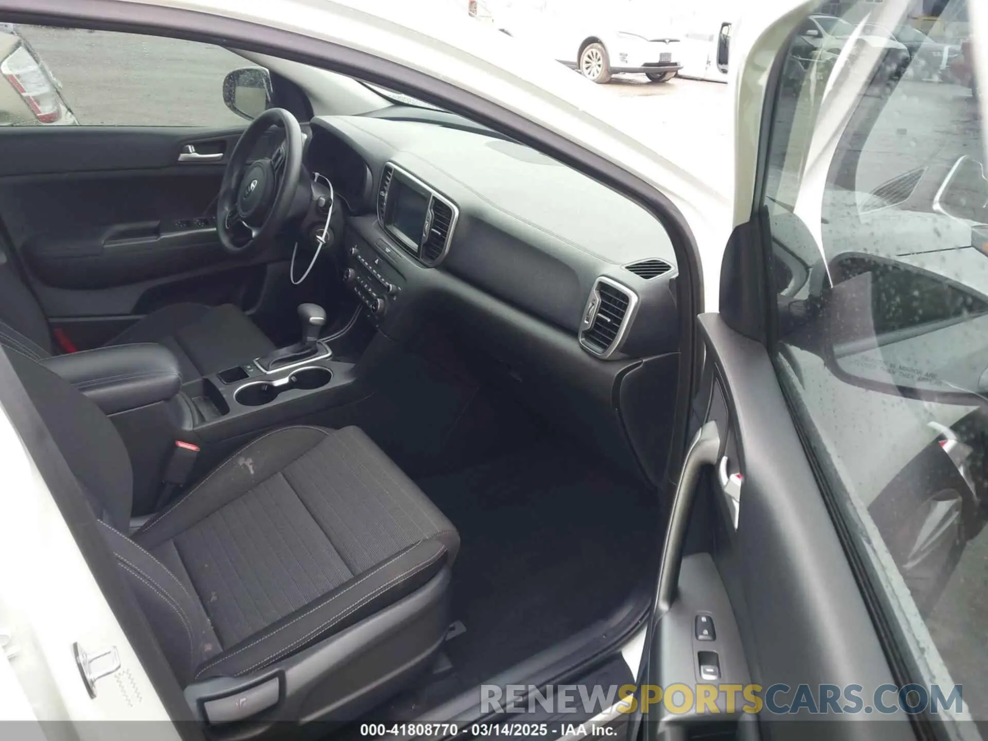 5 Photograph of a damaged car KNDPM3AC6K7508870 KIA SPORTAGE 2019