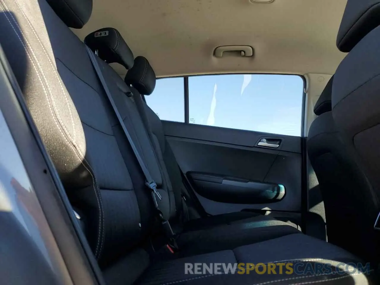 11 Photograph of a damaged car KNDPM3AC6K7540055 KIA SPORTAGE 2019