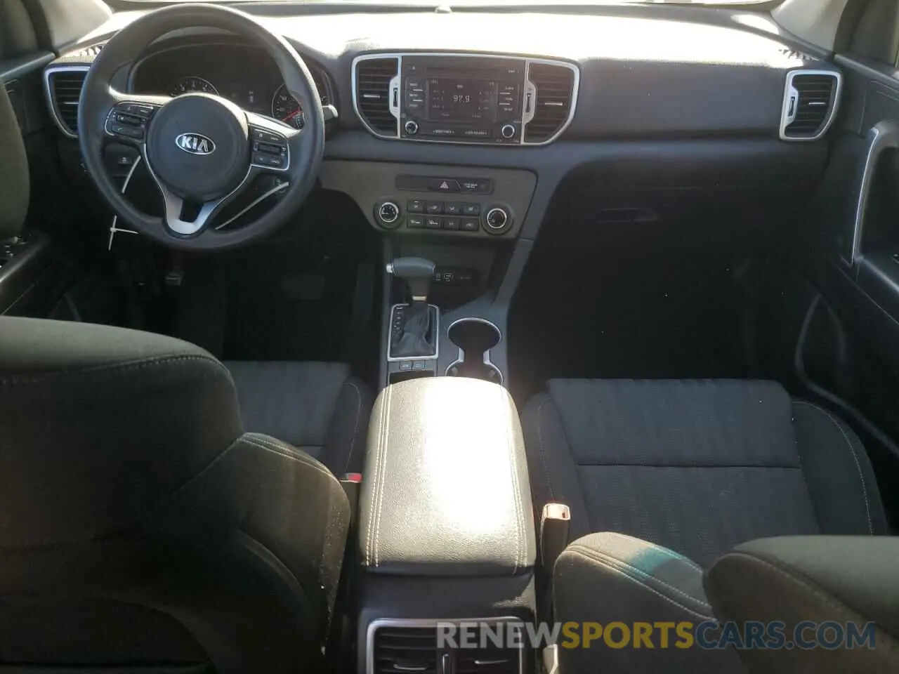 8 Photograph of a damaged car KNDPM3AC6K7540055 KIA SPORTAGE 2019