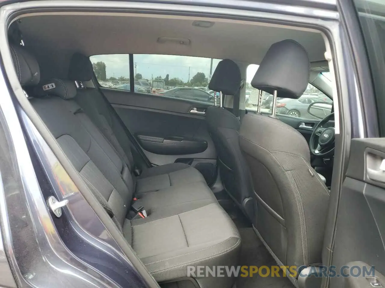 11 Photograph of a damaged car KNDPM3AC7K7501264 KIA SPORTAGE 2019