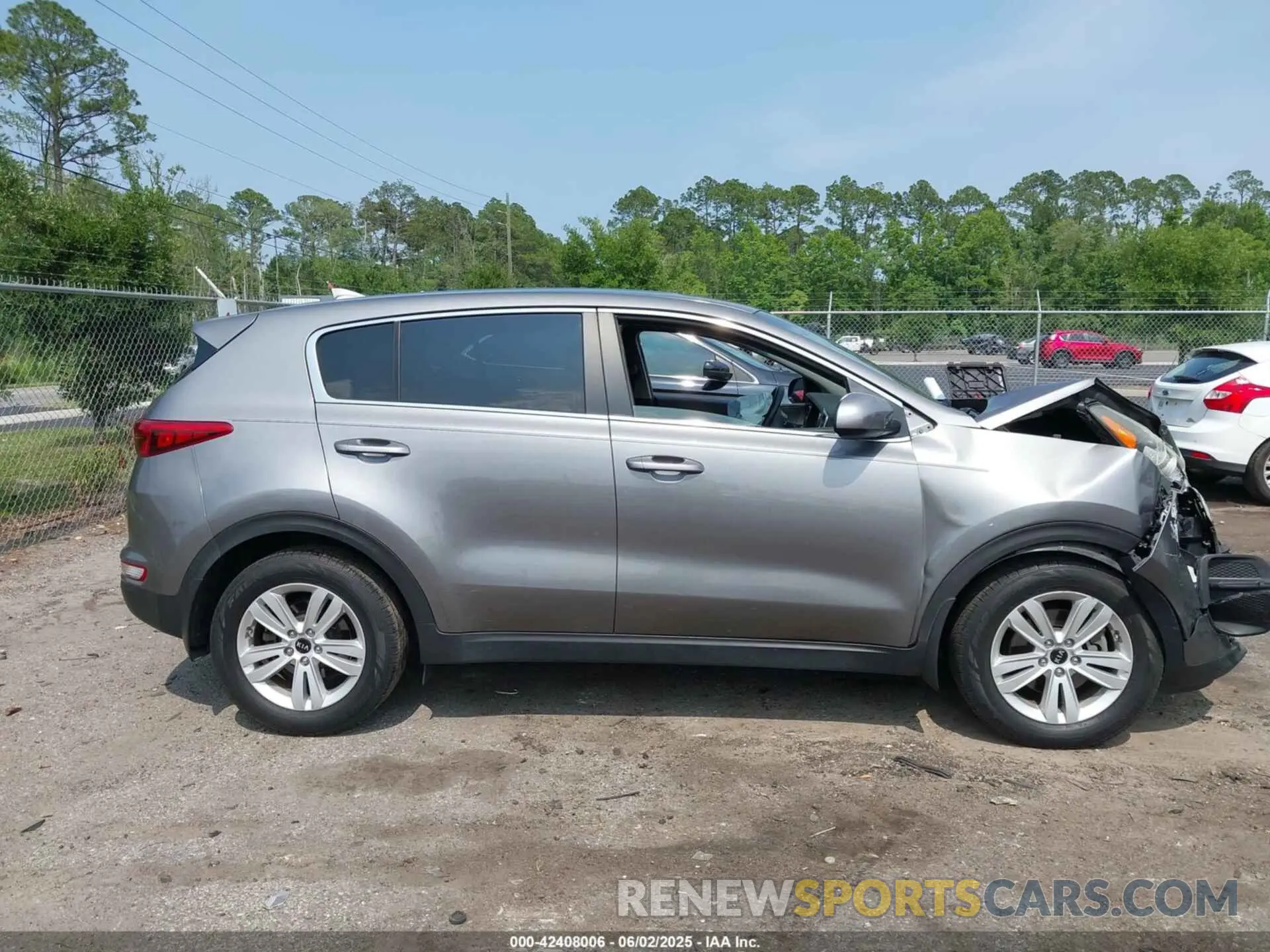 13 Photograph of a damaged car KNDPM3AC7K7560377 KIA SPORTAGE 2019