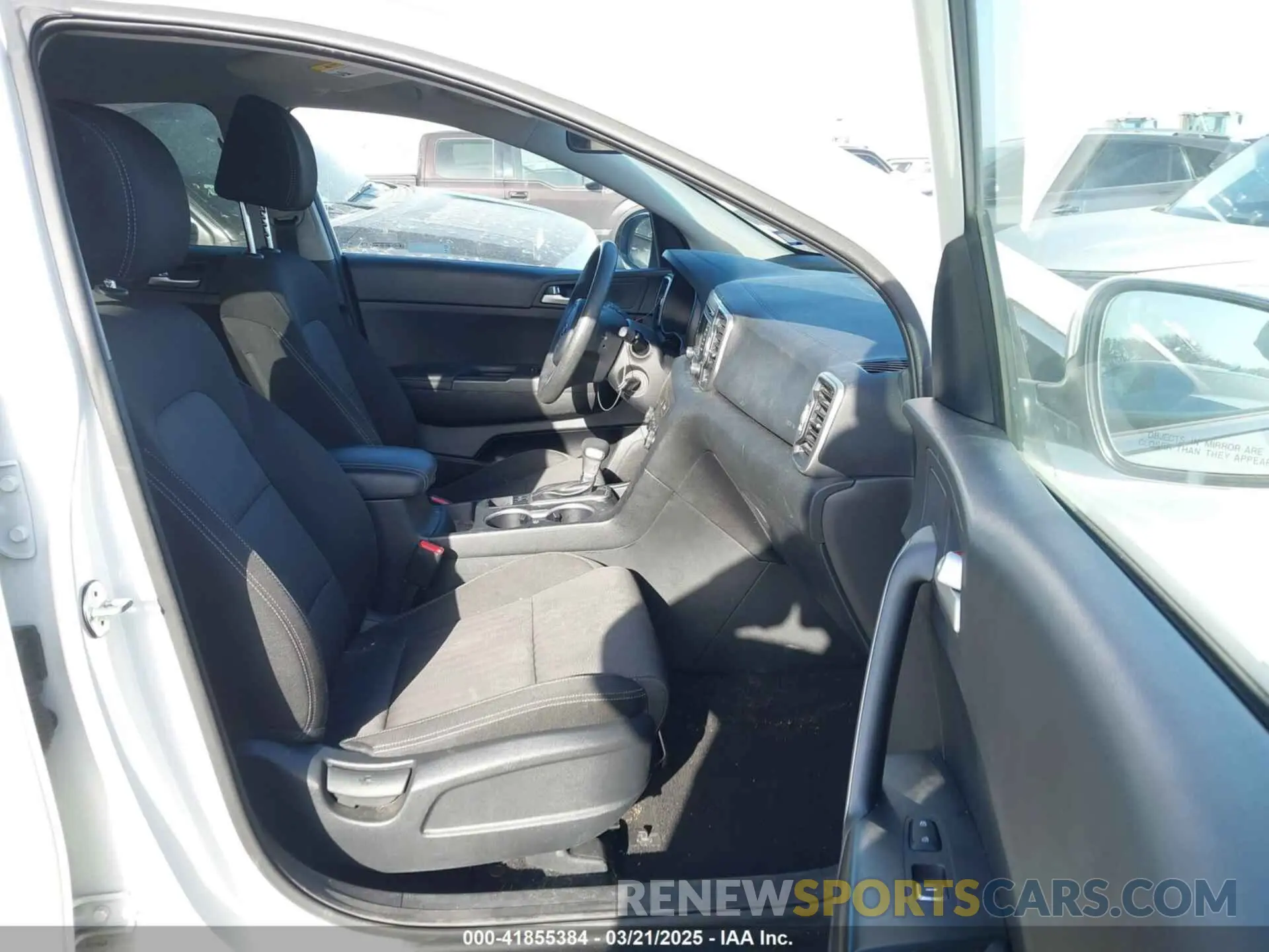 5 Photograph of a damaged car KNDPM3AC7K7563098 KIA SPORTAGE 2019