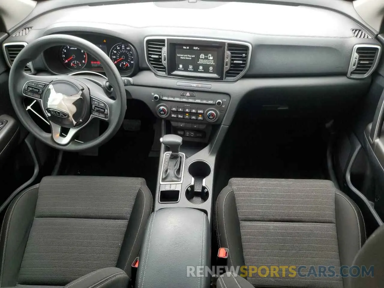 8 Photograph of a damaged car KNDPM3AC7K7611991 KIA SPORTAGE 2019