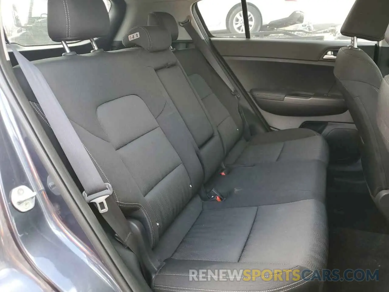 11 Photograph of a damaged car KNDPM3AC8K7547783 KIA SPORTAGE 2019