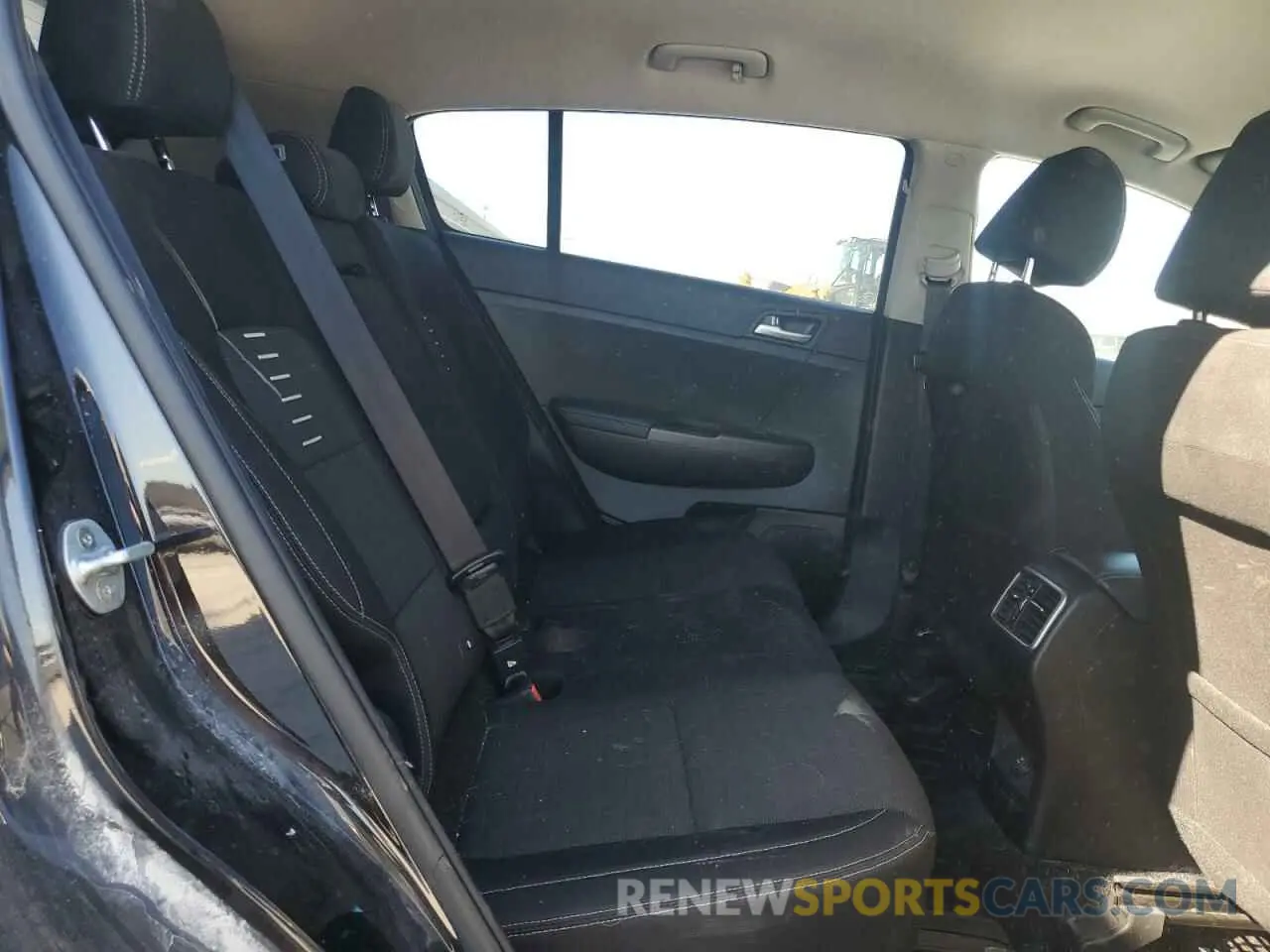 11 Photograph of a damaged car KNDPM3AC8K7592142 KIA SPORTAGE 2019