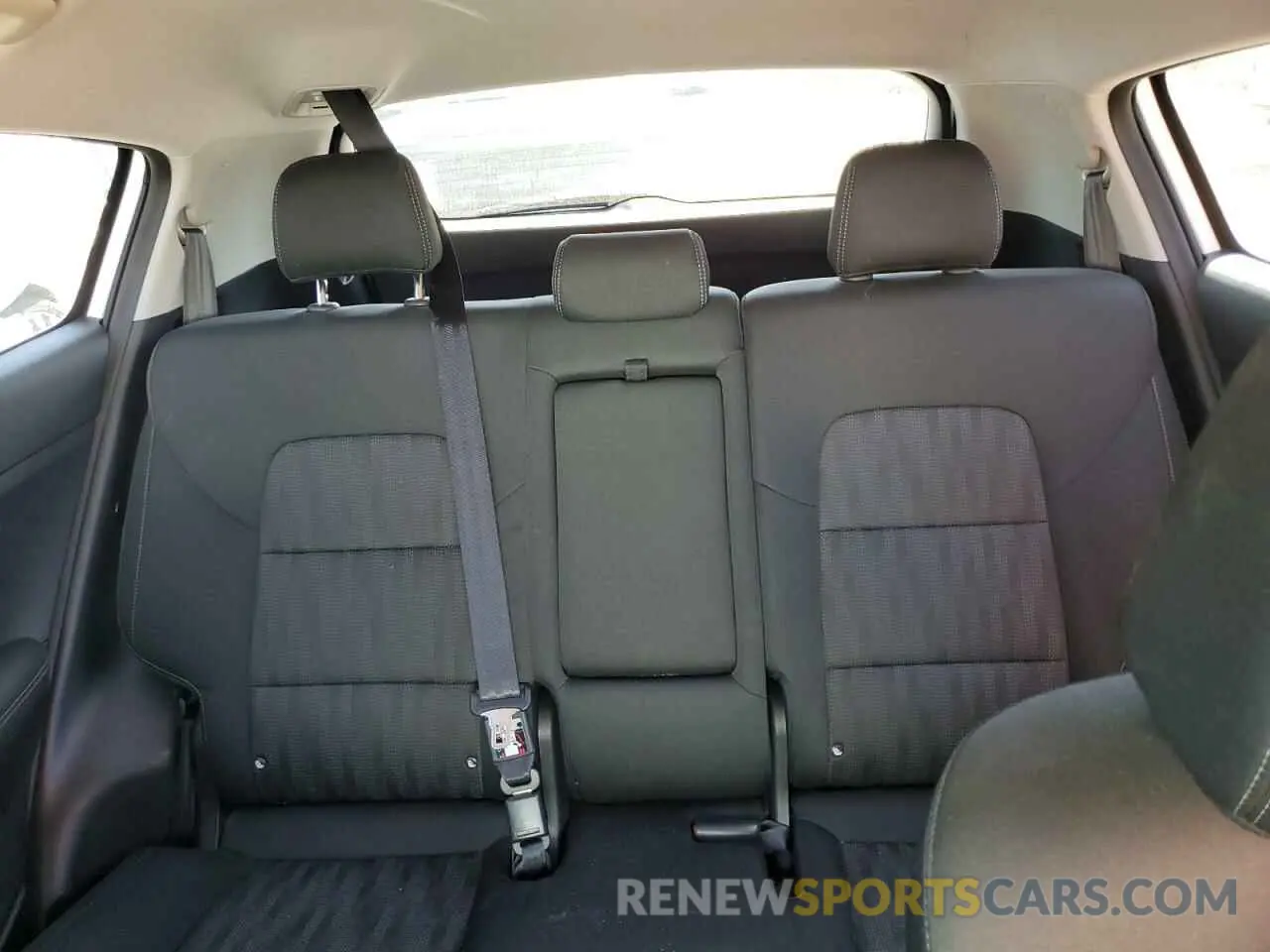 10 Photograph of a damaged car KNDPM3AC8K7594215 KIA SPORTAGE 2019