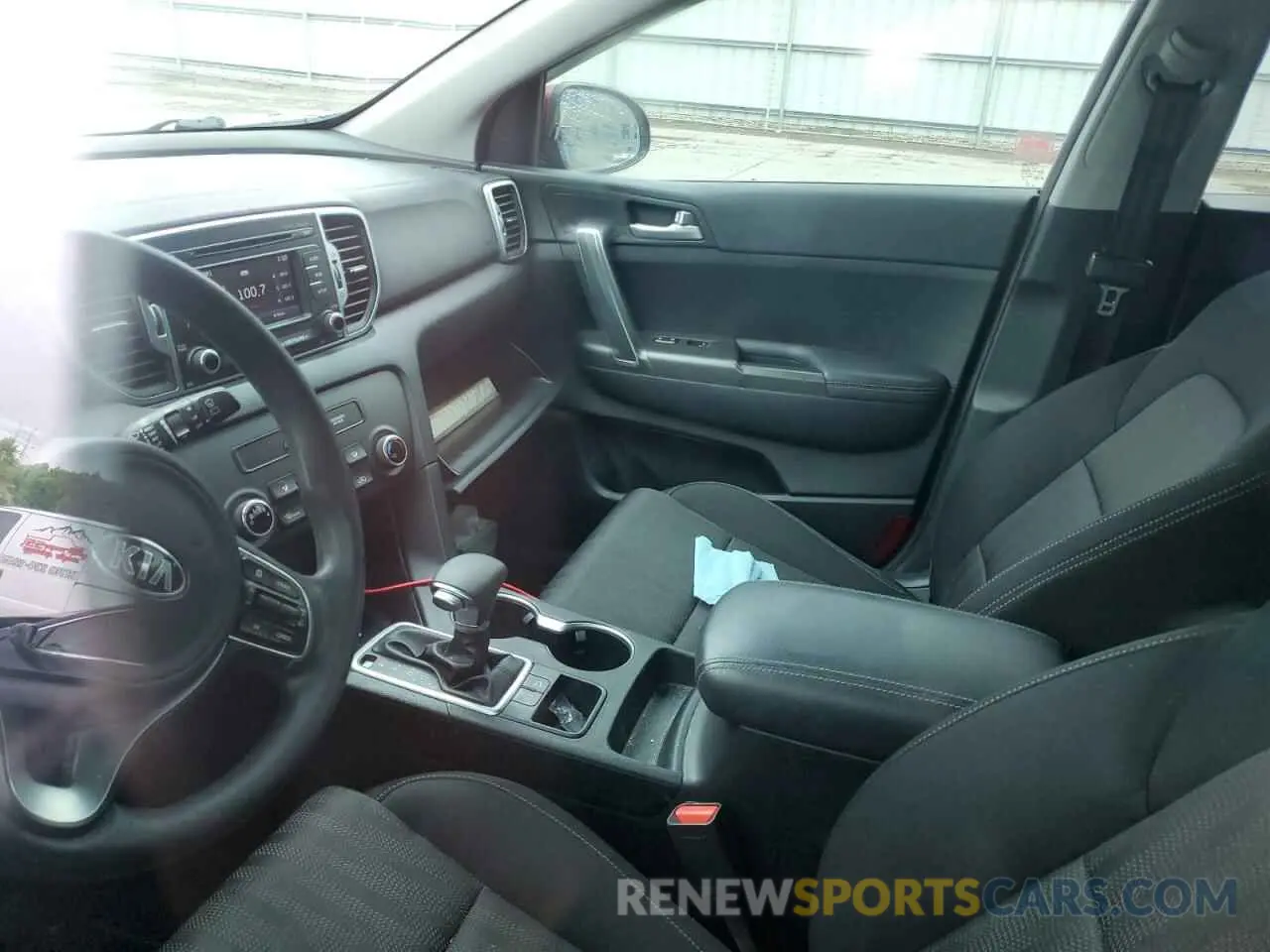 8 Photograph of a damaged car KNDPM3AC8K7596529 KIA SPORTAGE 2019