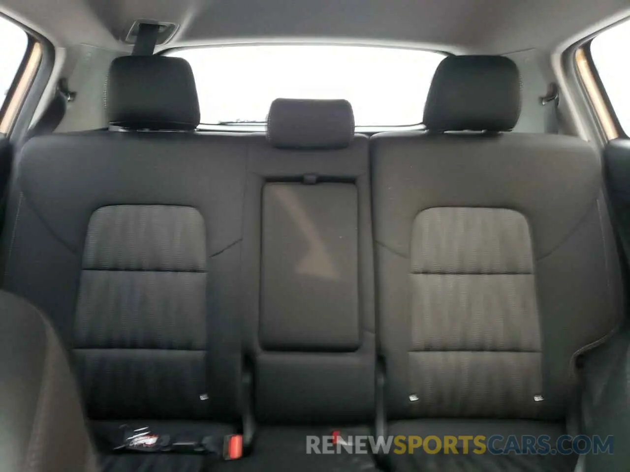 10 Photograph of a damaged car KNDPM3AC9K7627853 KIA SPORTAGE 2019