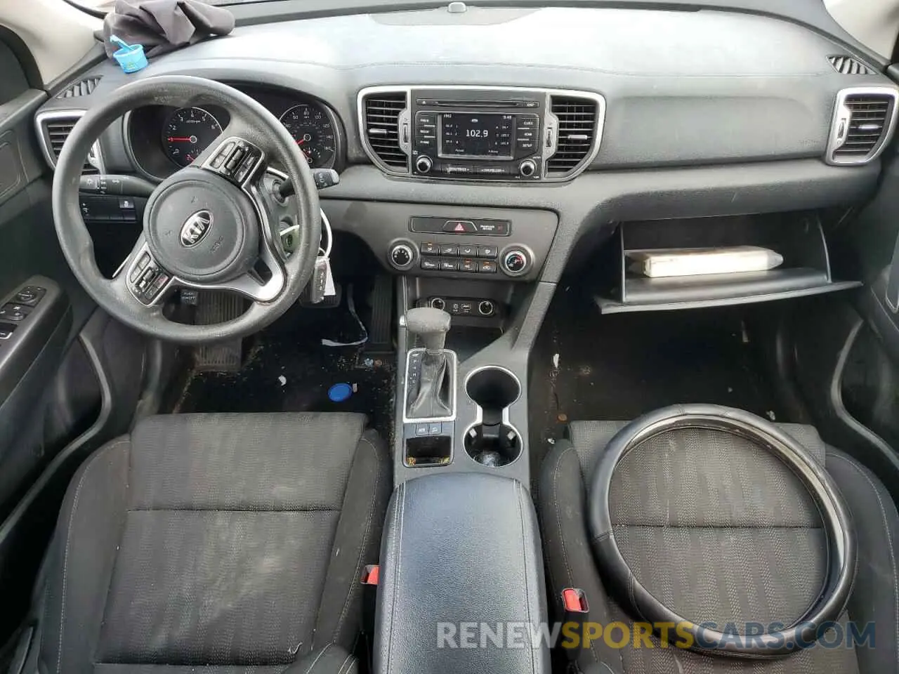 8 Photograph of a damaged car KNDPM3ACXK7563693 KIA SPORTAGE 2019
