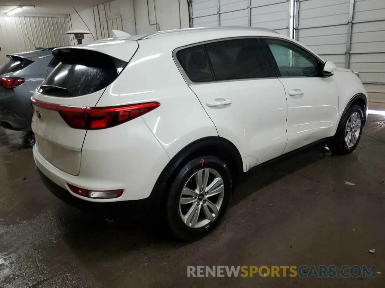 3 Photograph of a damaged car KNDPM3ACXK7577707 KIA SPORTAGE 2019