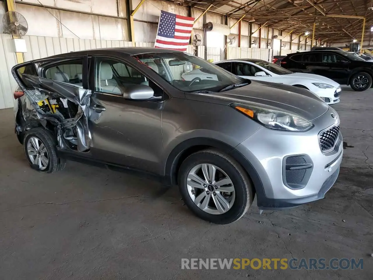 4 Photograph of a damaged car KNDPM3ACXK7578856 KIA SPORTAGE 2019