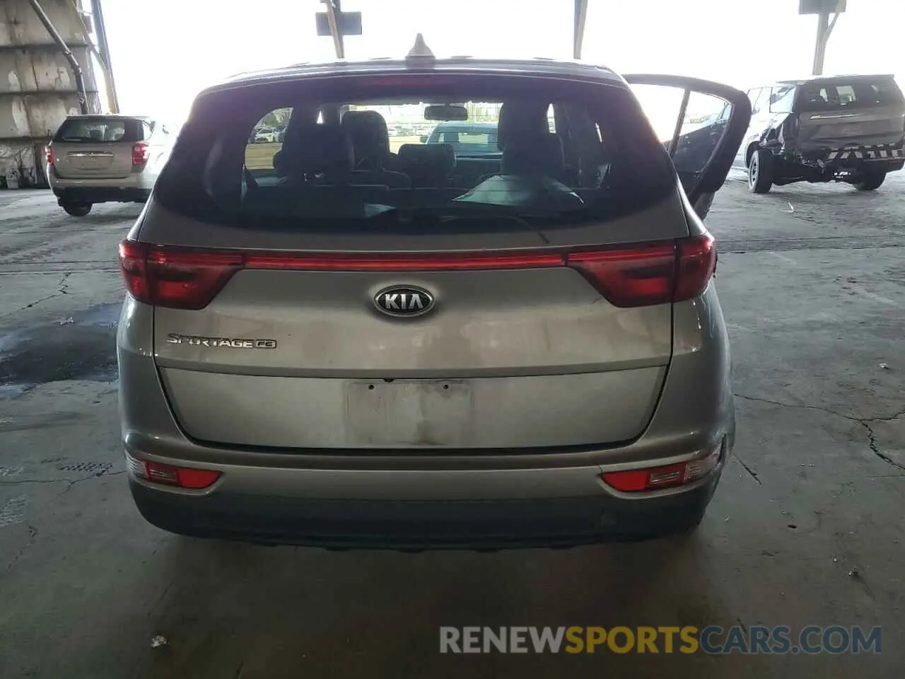 6 Photograph of a damaged car KNDPM3ACXK7578856 KIA SPORTAGE 2019