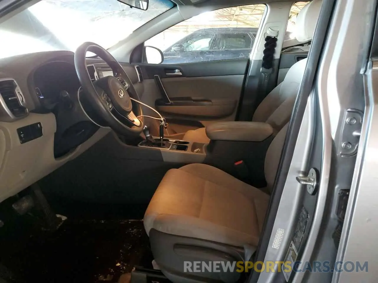 7 Photograph of a damaged car KNDPM3ACXK7578856 KIA SPORTAGE 2019