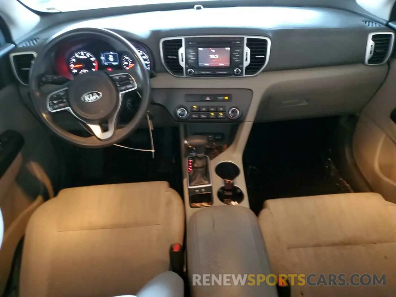 8 Photograph of a damaged car KNDPM3ACXK7578856 KIA SPORTAGE 2019
