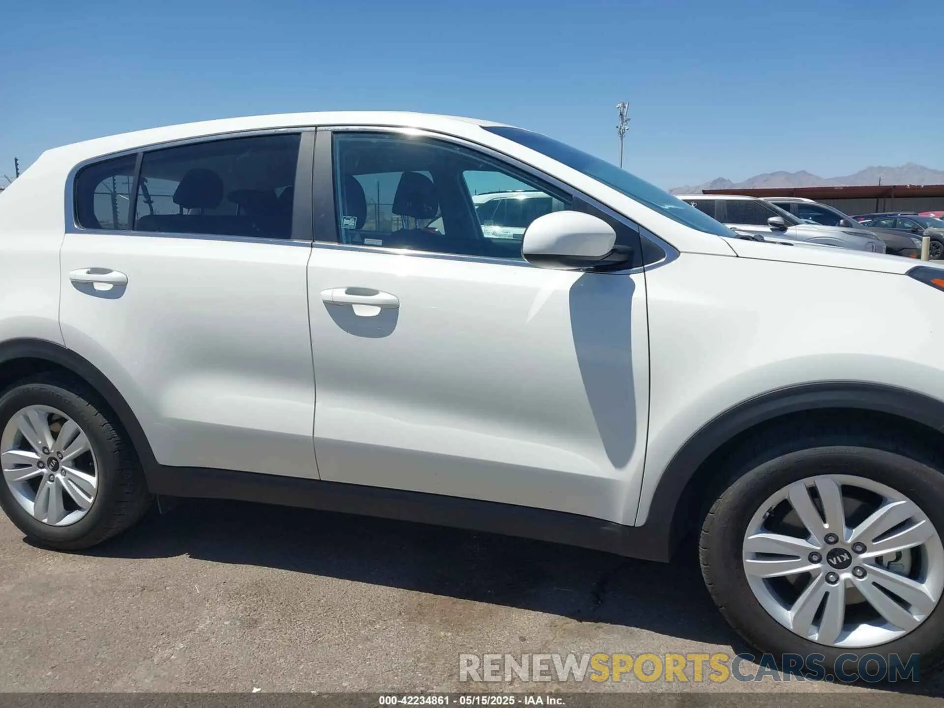 14 Photograph of a damaged car KNDPM3ACXK7595723 KIA SPORTAGE 2019