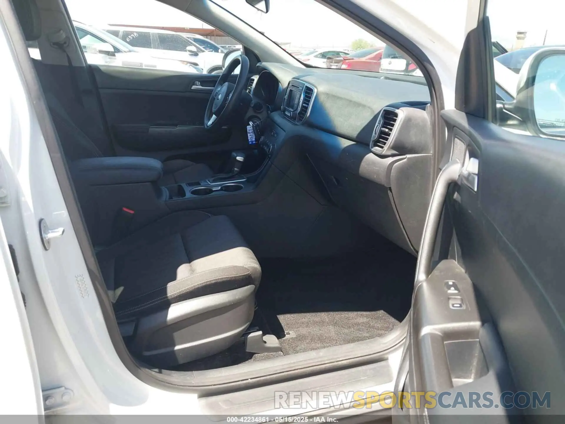 5 Photograph of a damaged car KNDPM3ACXK7595723 KIA SPORTAGE 2019